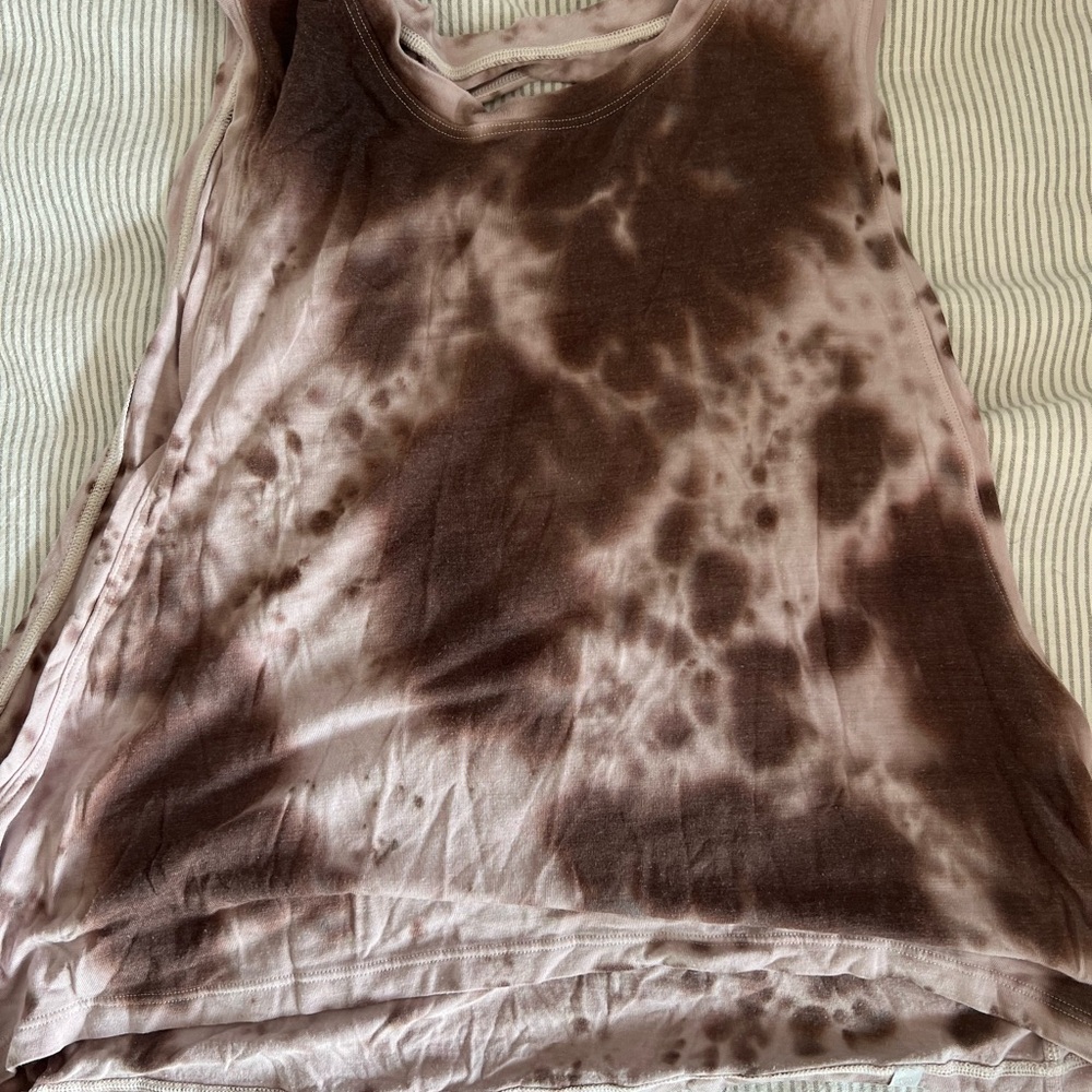 Lululemon Tank Top - Picture 3 of 4